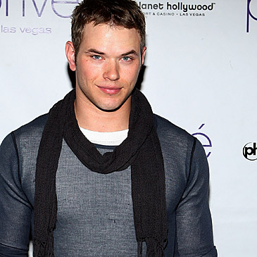 09_kellan_lutz.jpg
